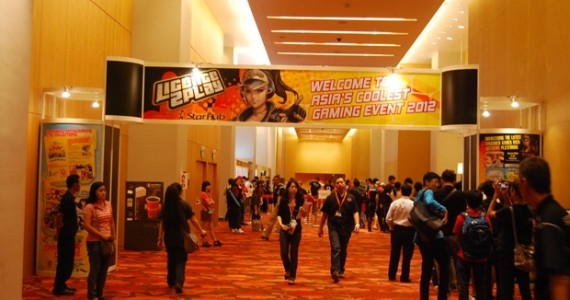 Sights and Scenes: Licence2Play 2012 (Singapore), Part 1