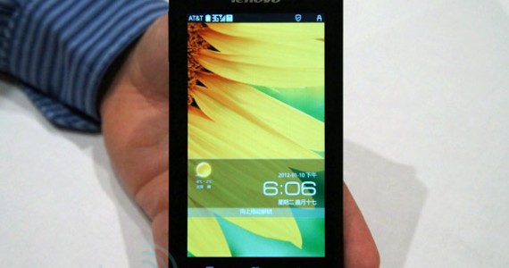 CES 2012: Lenovo K800, the First Intel Medfield Smartphone