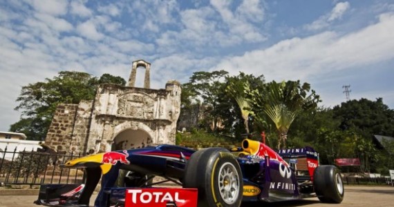 A Surprise Visit By The Infiniti Red Bull Racing RB9 F1 Car To Melaka