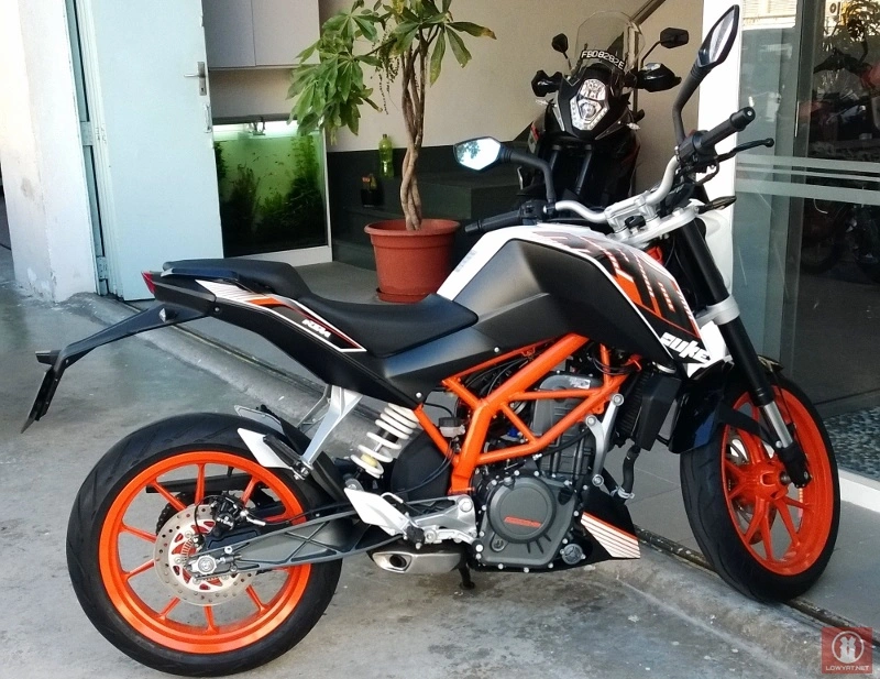 Quick Eyes-On: KTM Duke 390, Coming Soon To Malaysia - Lowyat.NET