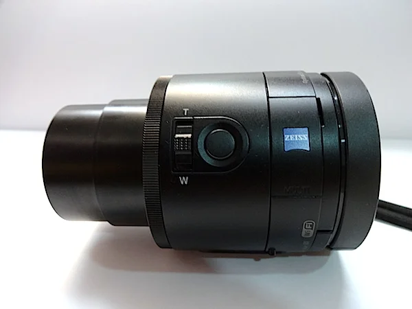 Sony Cyber-shot QX100 and QX10: The lens is the camera