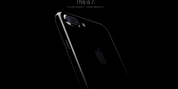 Apple iPhone 7 Official 1