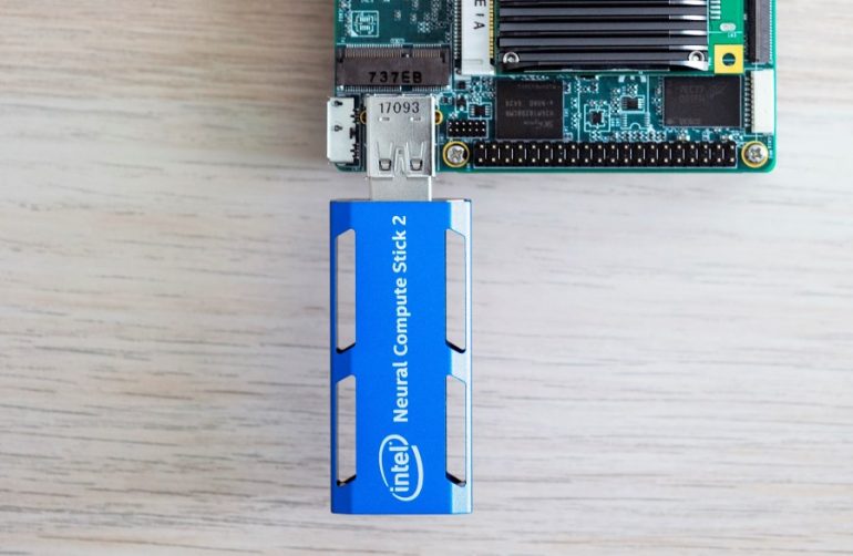 Intel stick не включается