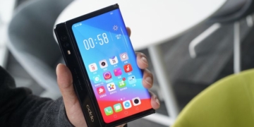 oppo foldable phone prototype 1