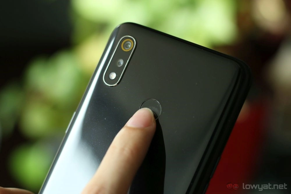 Realme 3 Hands On: An Entry Level Phone That Offers More For Less ...