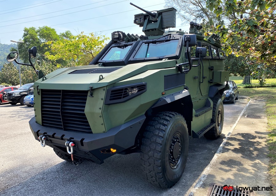 Malaysia s First Armoured Vehicle Now Has A Name  The Tarantula HMAV 4x4 - 21