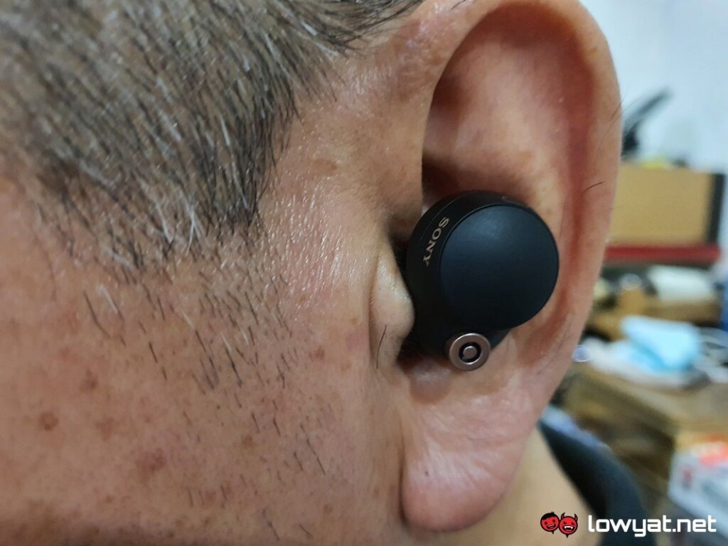 Sony WF 1000XM4 in ear