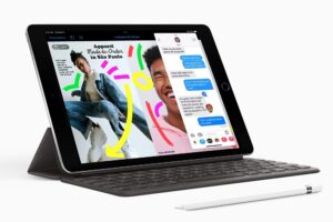 Apple iPad 9 with accessories