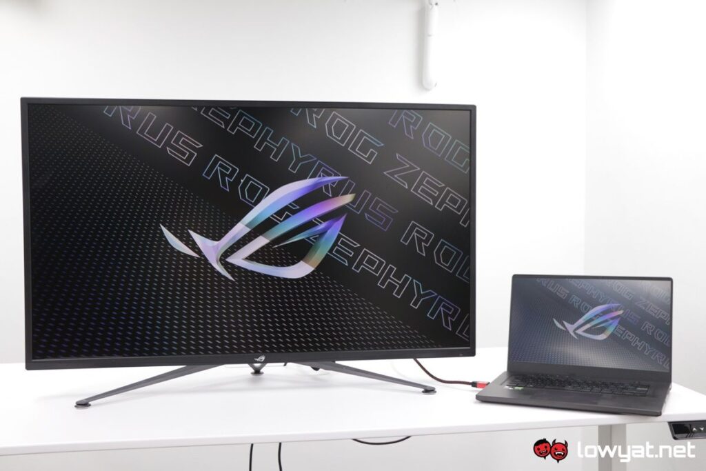 ASUS ROG Swift XG43UQ 2