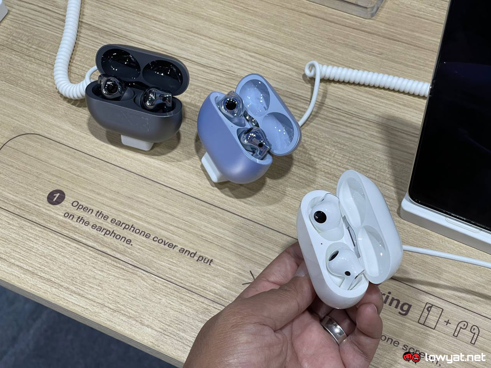 Huawei FreeBuds Pro vs Apple AirPods Pro: The Two Best Wireless Earbuds