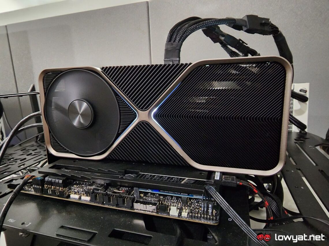 NVIDIA GeForce RTX 4090 Founders Edition Review: Big In Size And On ...