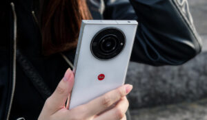 leica leitz phone 2 price japan