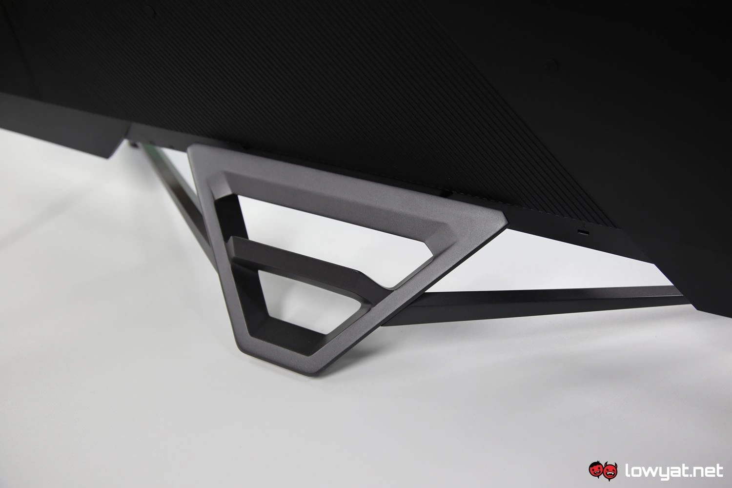 ASUS ROG Swift OLED PG42UQ Lightning Review  Quite Possibly Our Favourite 4K Display To Date - 78