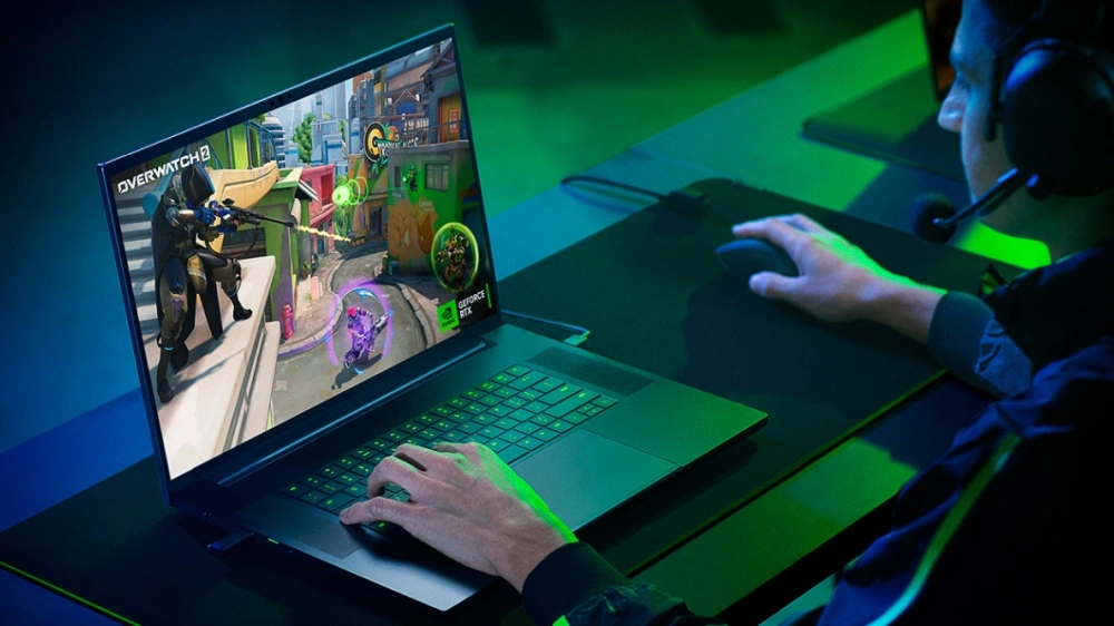 Razer Blade 18 Pushes Desktop Replacement Sizes Up A Notch - 27