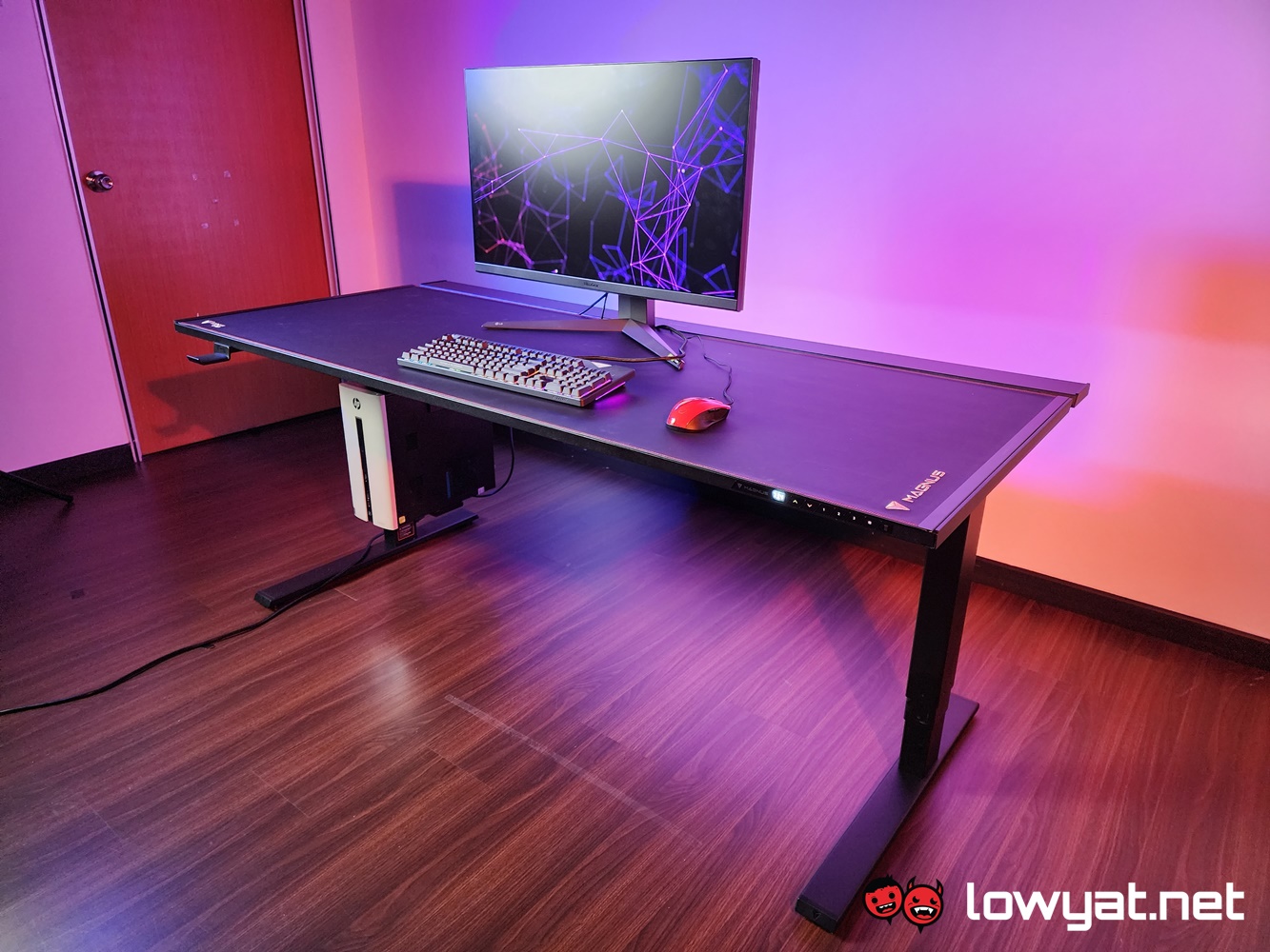 Secretlab Magnus Pro Gaming Desk Is the Ultimate Setup Upgrade