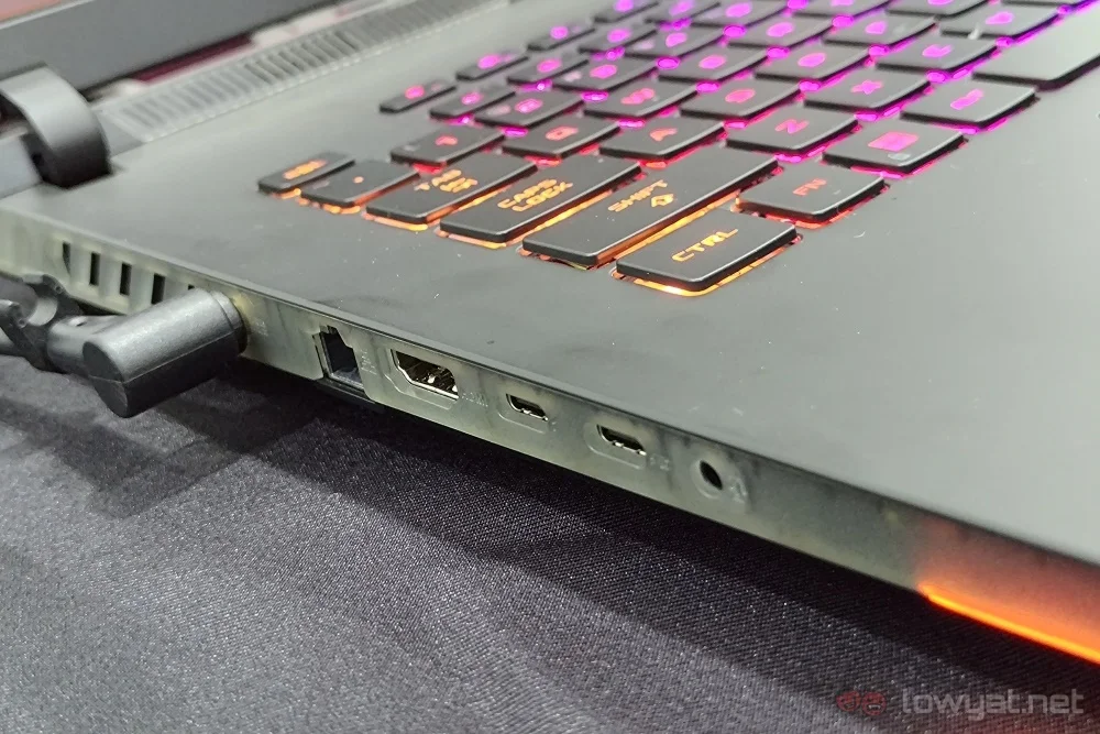 ASUS ROG Strix Scar G18 Hands On: New Age Gaming Desktop Replacement 