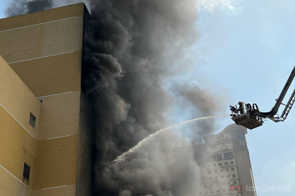 Fire on second level of Mid Valley Megamall under control