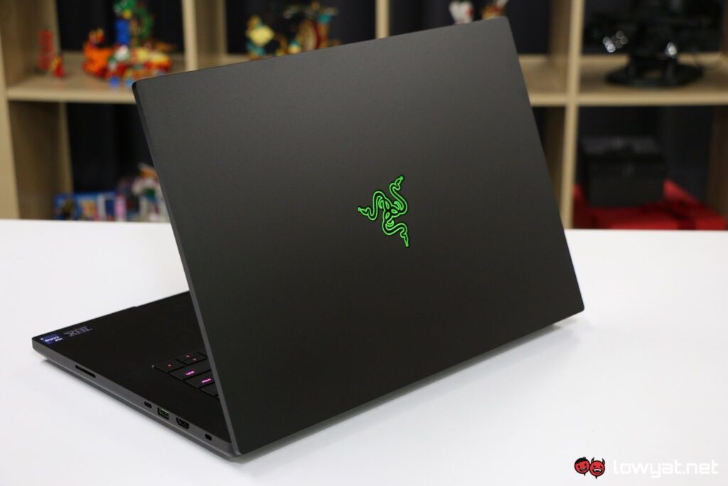 Razer Blade 16 6