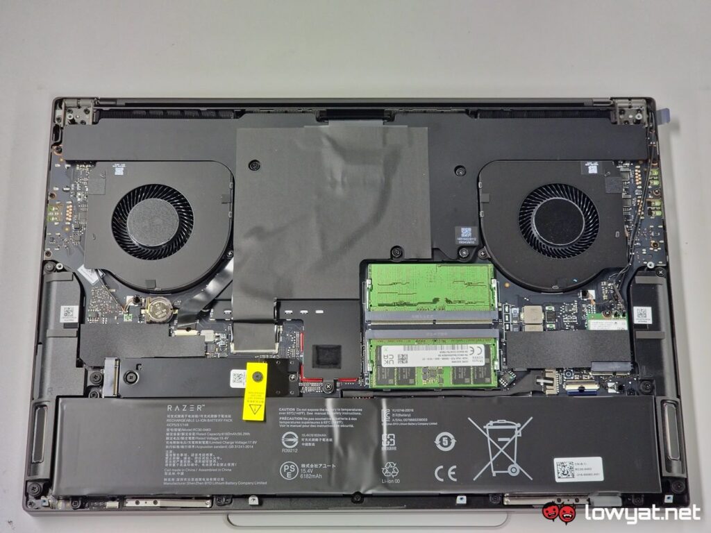 Razer Blade 16 internals