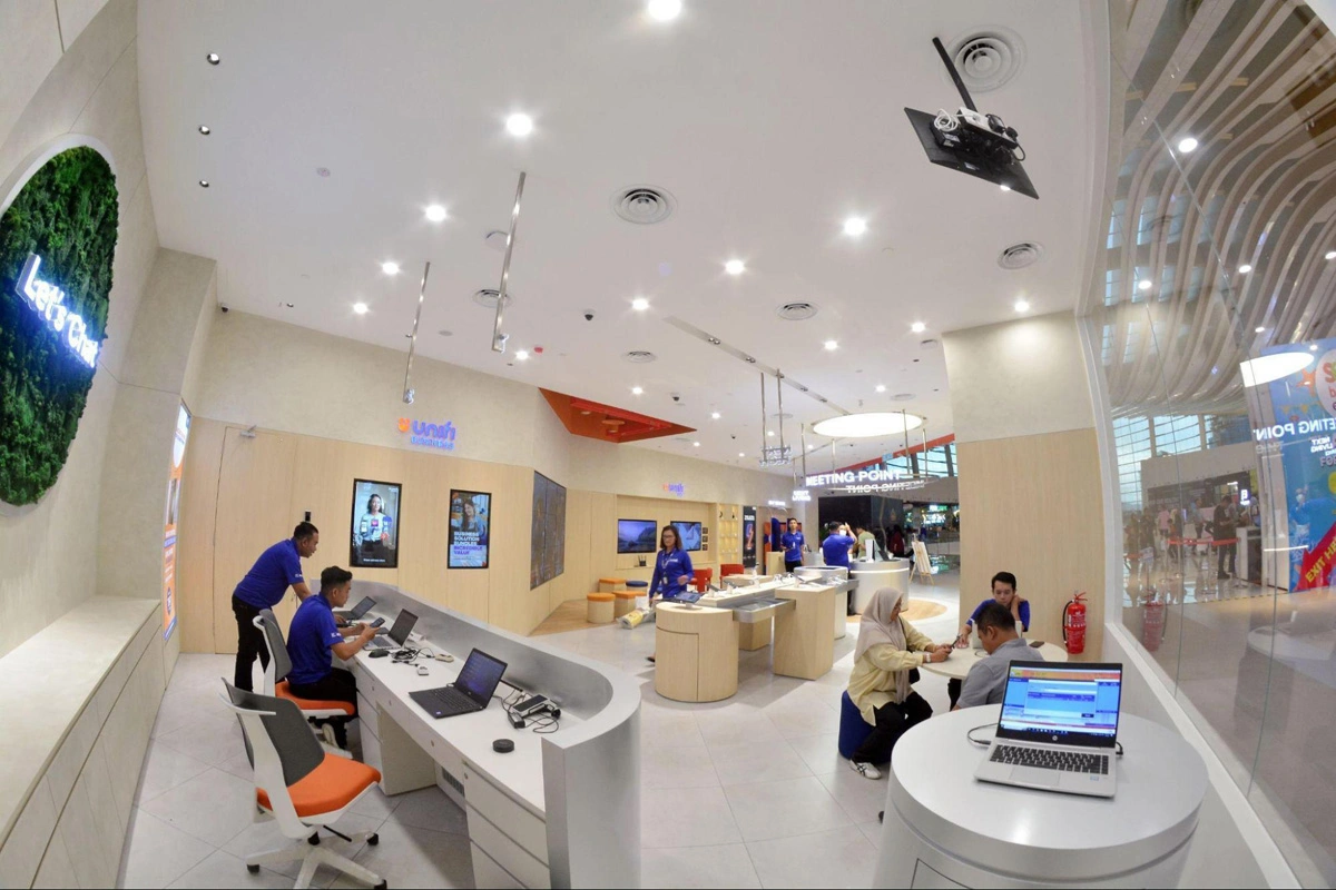 Experience The Future Of Unifi With Their Newest Store In IOI City Mall - 46