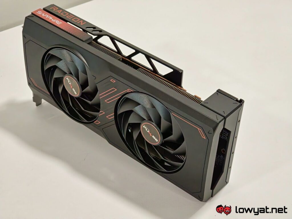 Sapphire Pulse Radeon RX 7700 XT 2