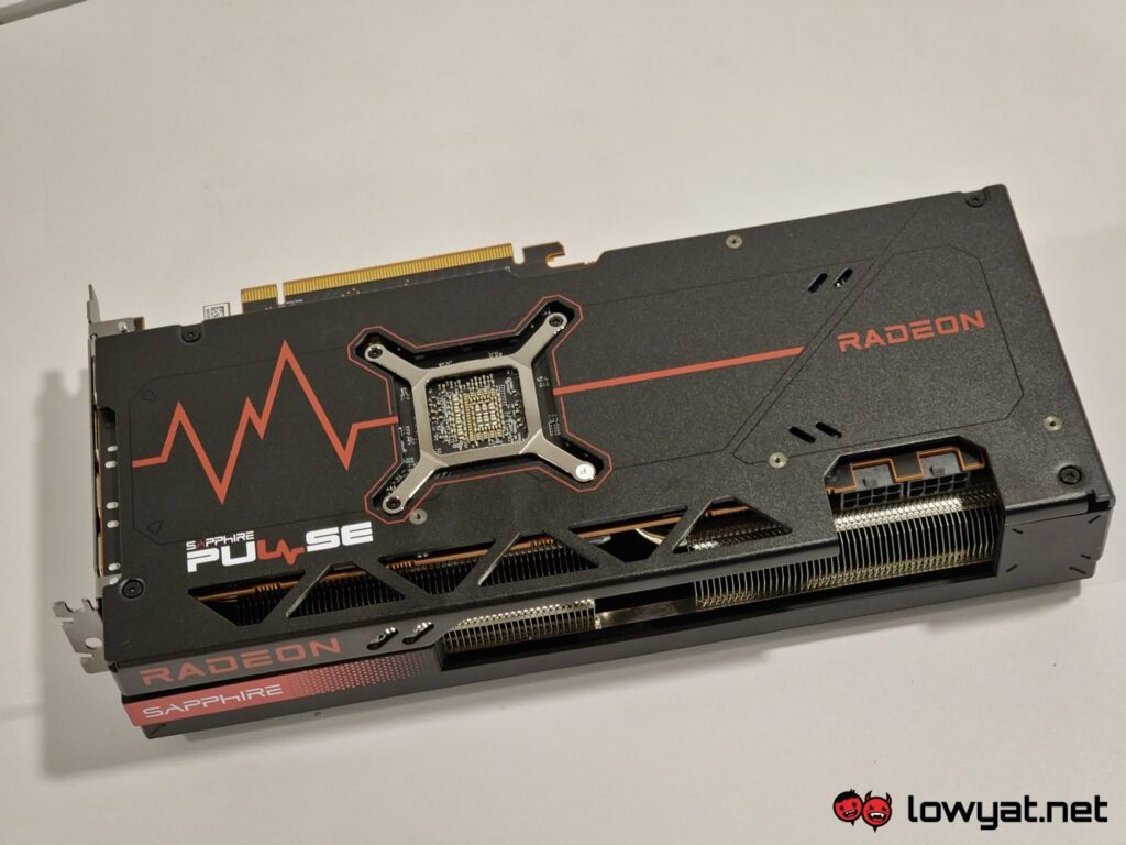 Sapphire Pulse Radeon RX 7700 XT 5