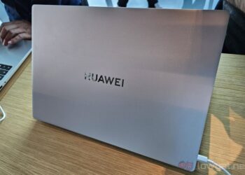 Huawei MateBook D 16 back