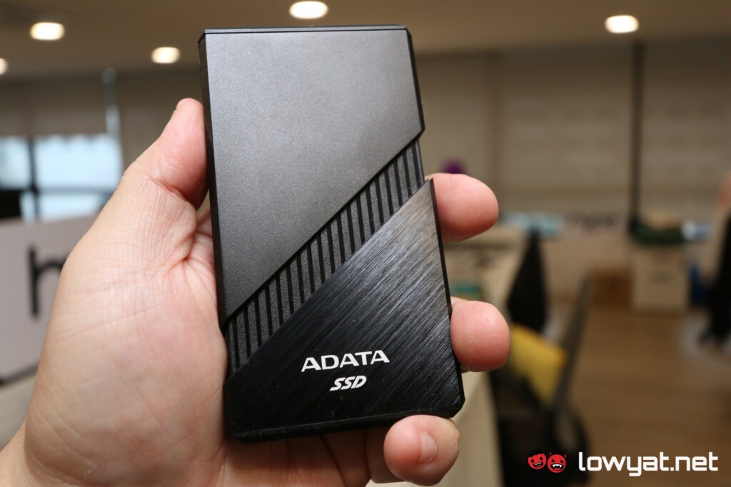 Adata SE920 Extended 1