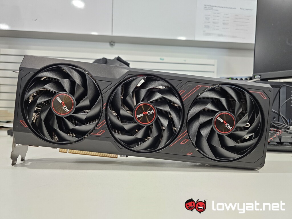 Sapphire Pulse Radeon RX 7900 GRE 1