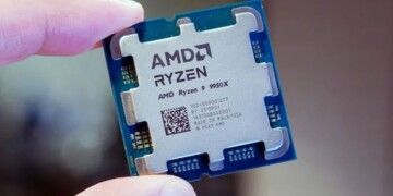 AMD-Ryzen-9-9950X-1