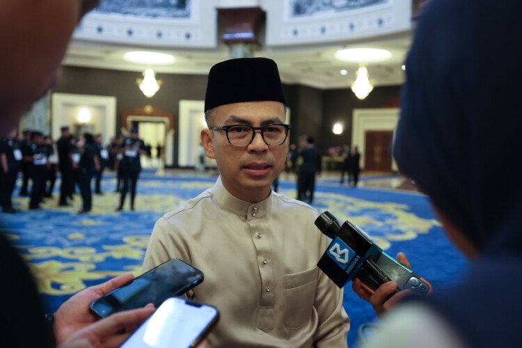 Communications minister fahmi fadzhil mcmc