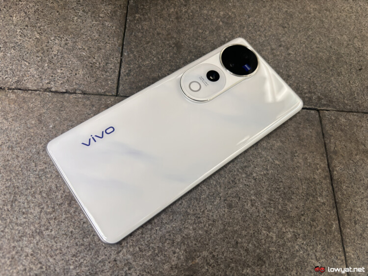 vivo V40 Pro