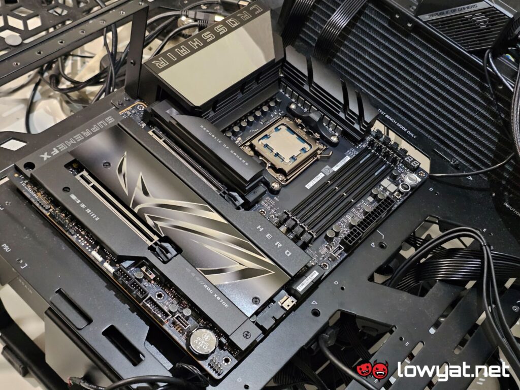 ASUS ROG Crosshair X870E Hero 7