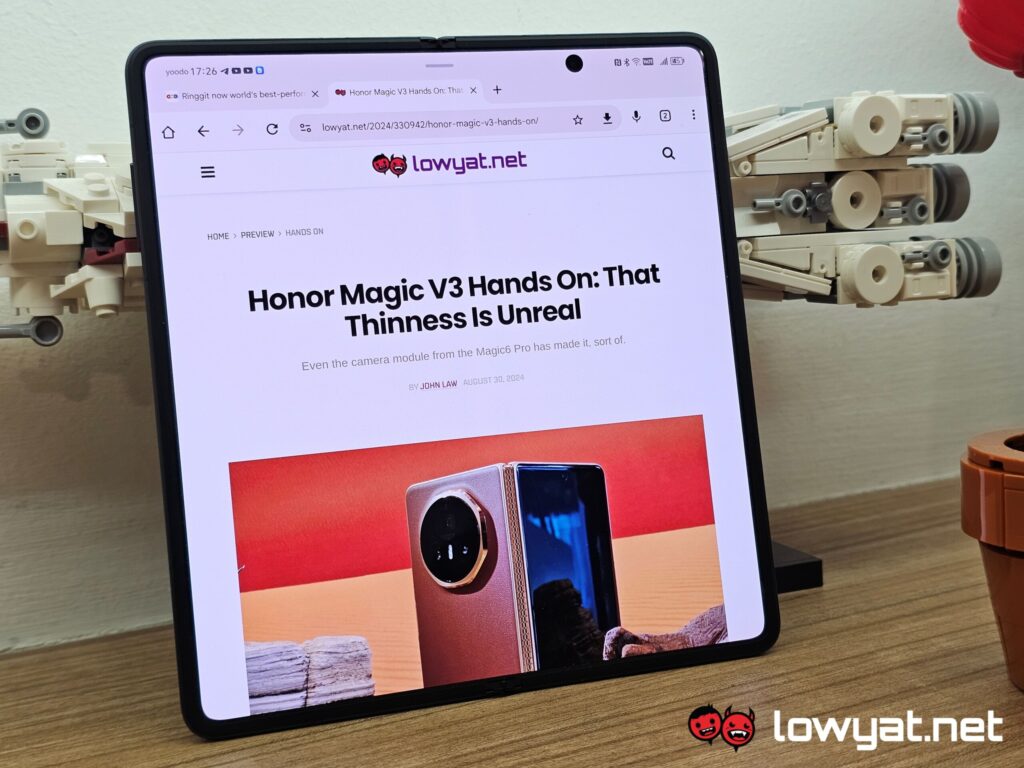 Honor Magic V3 Review Shot 2