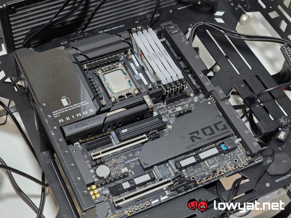 ASUS ROG Maximus Z890 Extreme 10