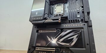 ASUS ROG Maximus Z890 Extreme 13