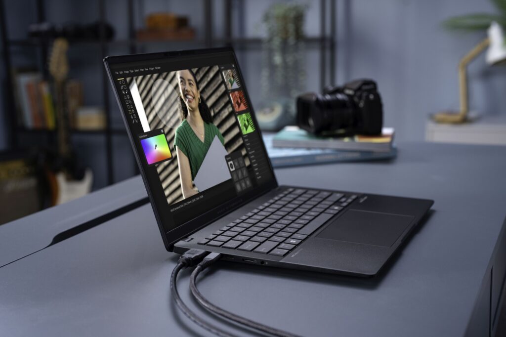 ASUS-Vivobook-S14-Campaign-Photo-2