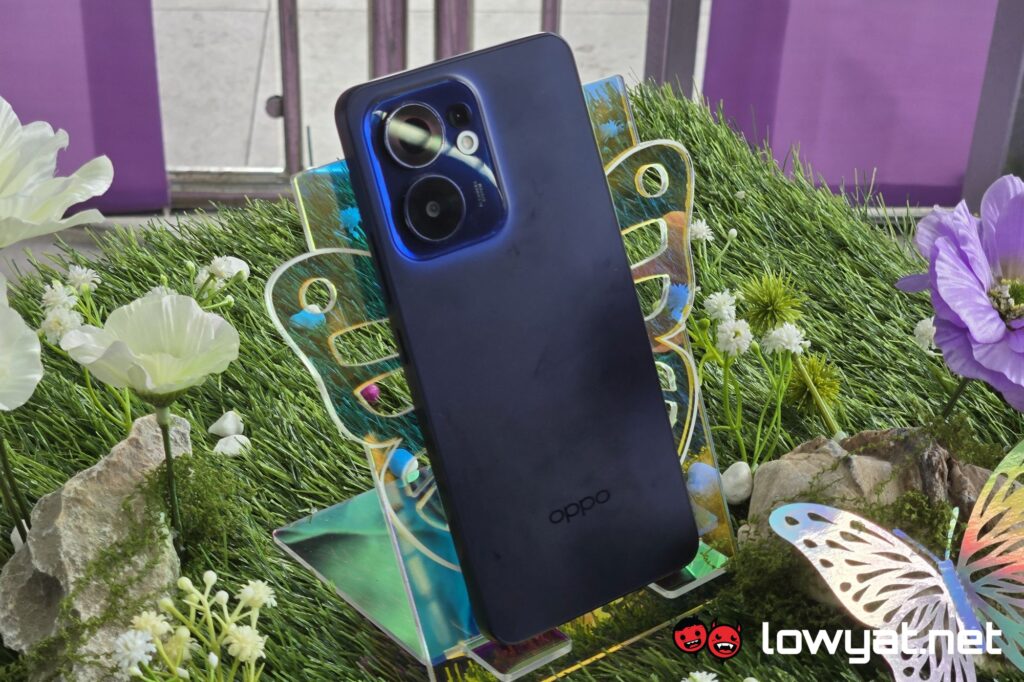 OPPO Reno13 back