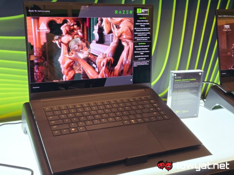 Razer-Blade-16-2025-1