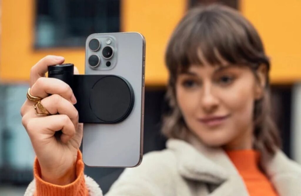 Leica Lux Grip for iPhone