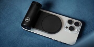 Leica Lux Grip for iPhone